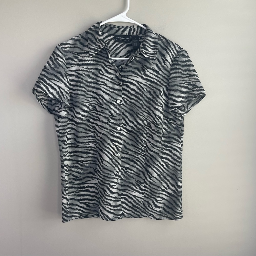 Liz Claiborne Gray/Black Zebra Print Button Down 6